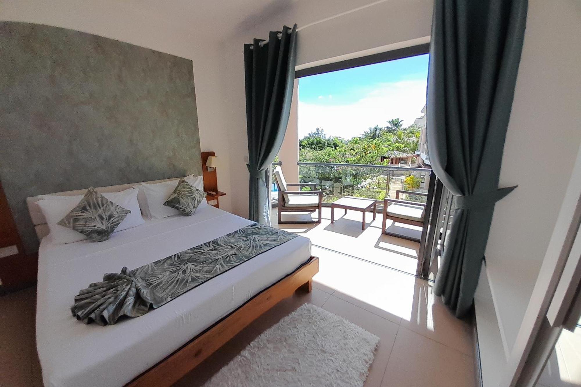 Isla Holiday Home อองซ์รอแยล ภายนอก รูปภาพ