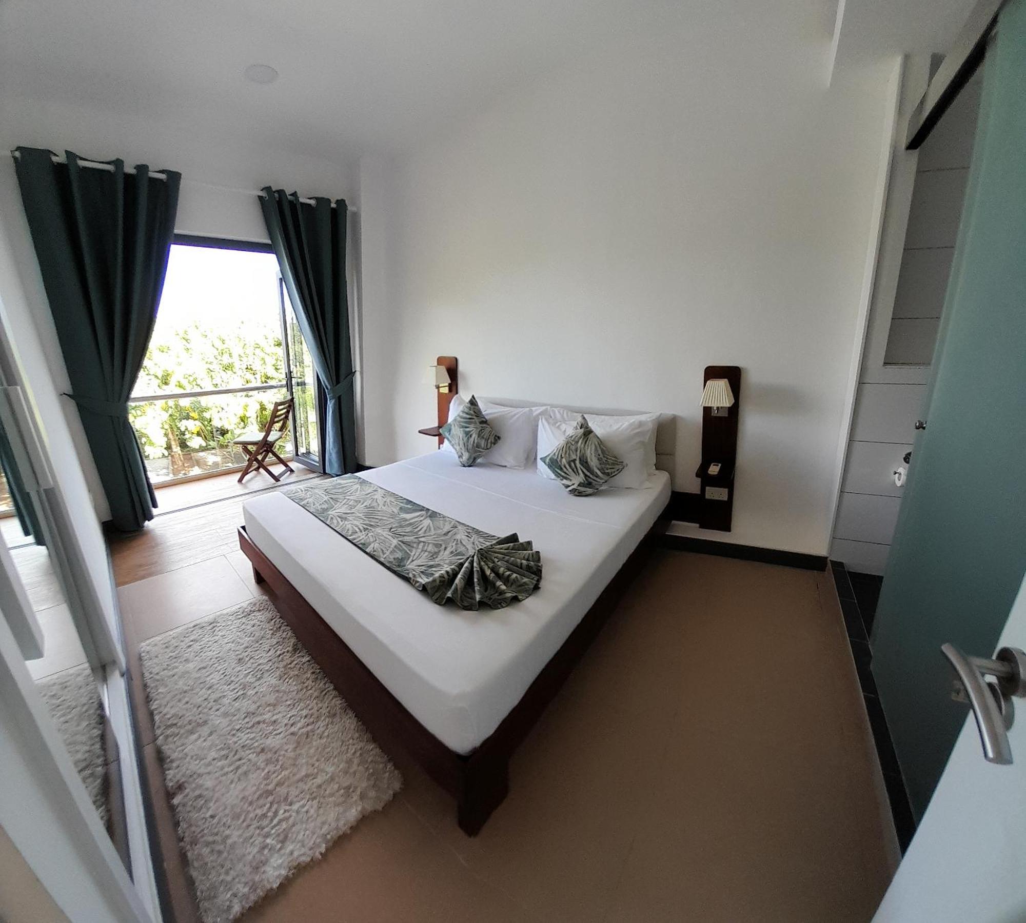 Isla Holiday Home อองซ์รอแยล ภายนอก รูปภาพ
